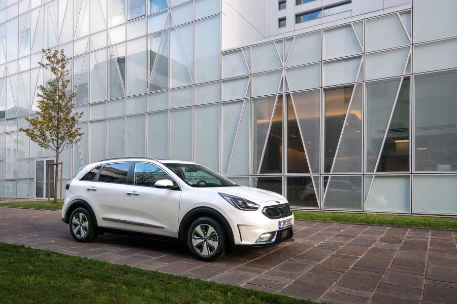  Kia Niro Plug-In Hybrid (DE) 2017 года  (WW) (фото 45 из 45)